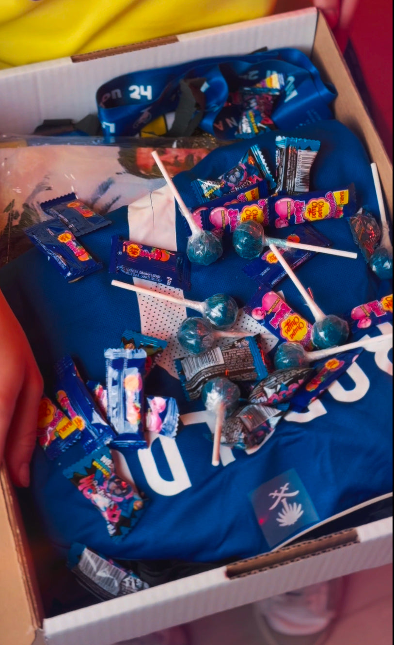 Mystery Gift + Sweets