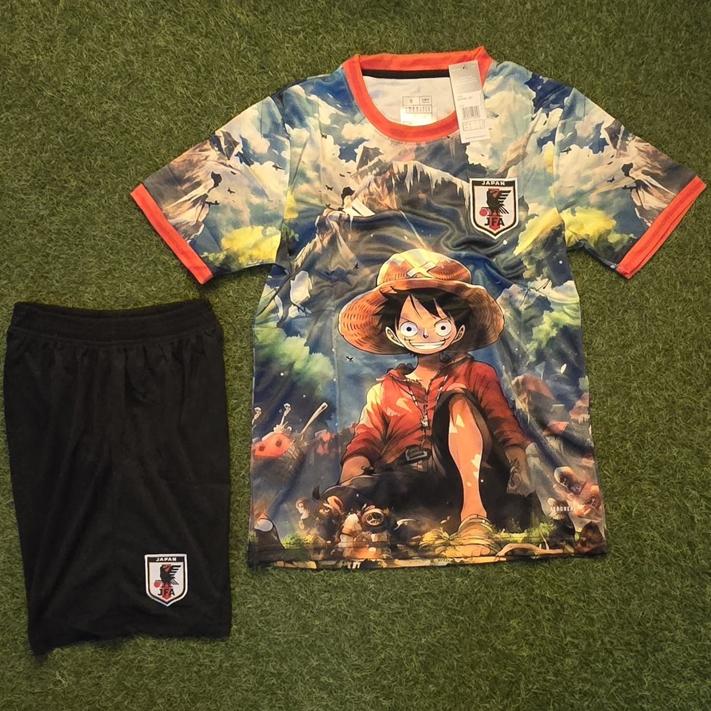 Japan One Piece Special Edition + FREE SHORTS