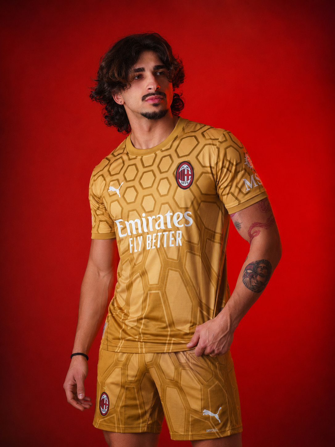 AC Milan Goalkeeper Kit + FREE shorts